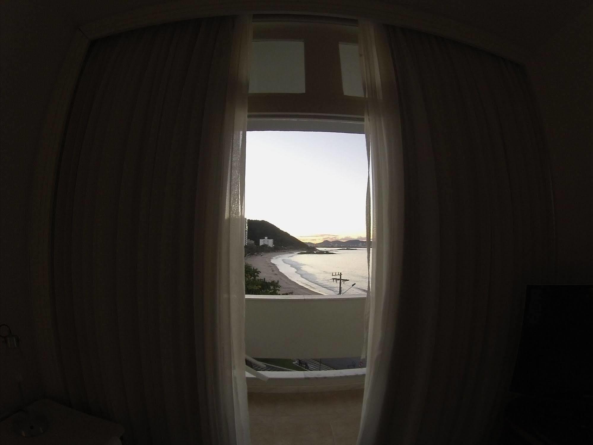 Hotel Marambaia Cabecudas - Frente Mar Итажаи Экстерьер фото